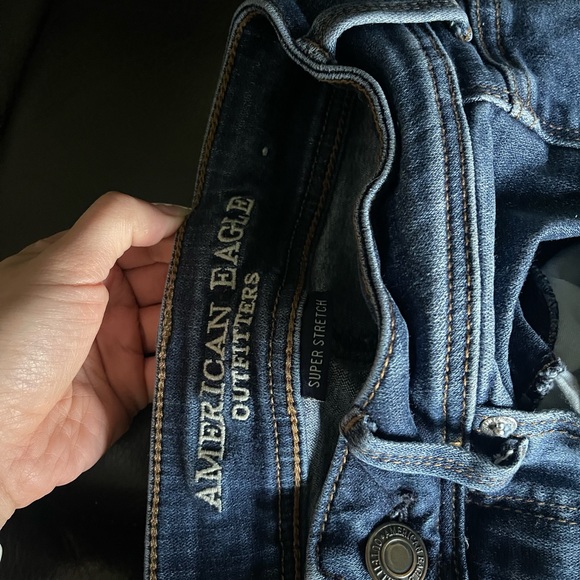 American Eagle flare jeans - Picture 2 of 3